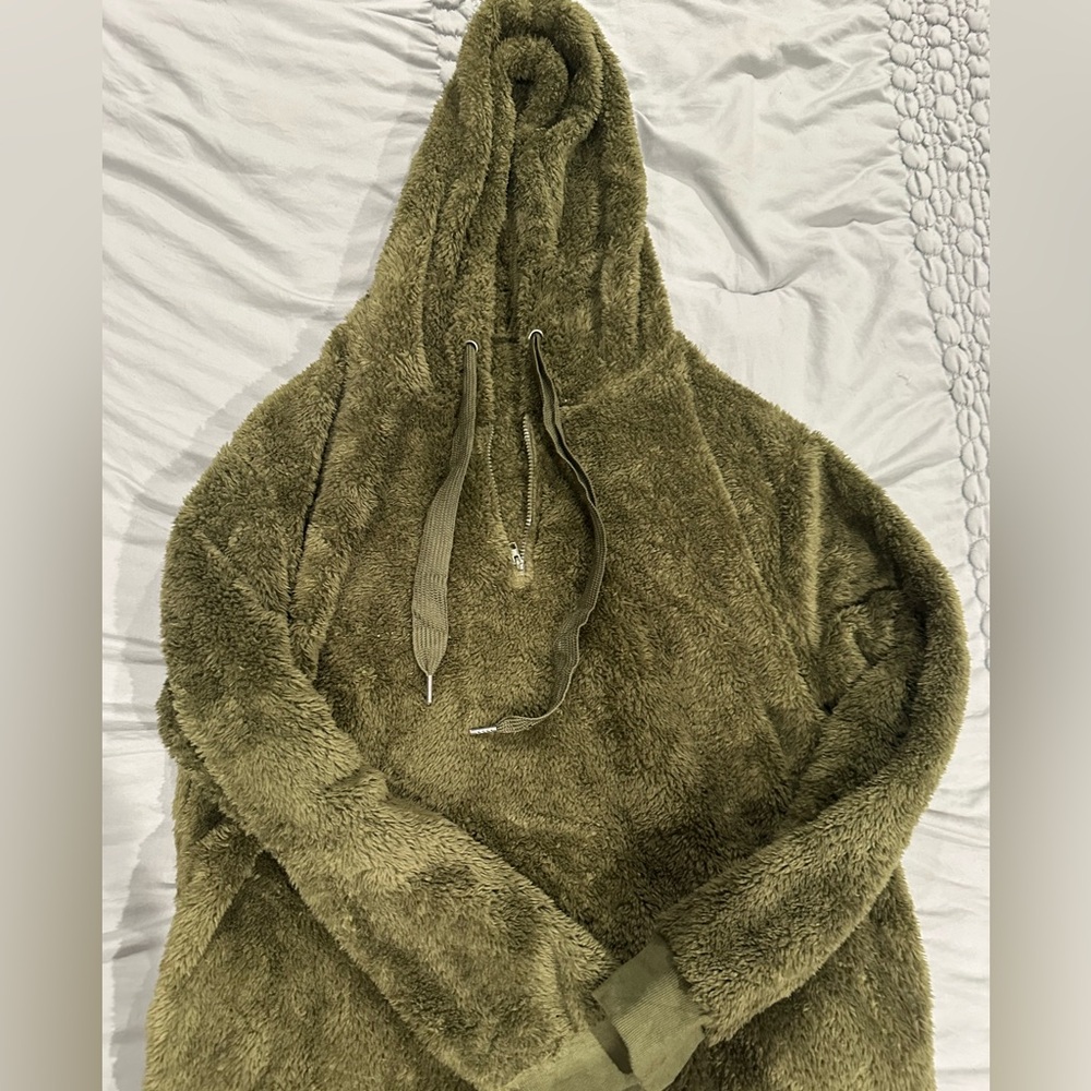 Cozy Olive Green Women's sweatshirt